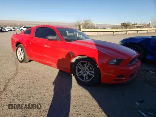 2014 Ford Mustang V6 z VIN 1ZVBP8AM5E5276735, wystawiony jako Copart lot #88933725 z przebiegiem 139 388 mil mil oraz Szkoda całkowita • Salvage title. Historia ofert i sprzedaży dostępna na DreamBid. Obrazek 4.