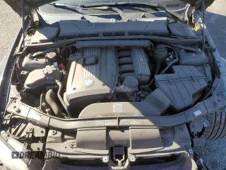 2011 BMW 3 Series 328i z VIN WBAKE5C54BE573498, wystawiony jako Copart lot #88062045 z przebiegiem 81 239 mil mil oraz Szkoda całkowita • Salvage title. Historia ofert i sprzedaży dostępna na DreamBid. Obrazek 12.
