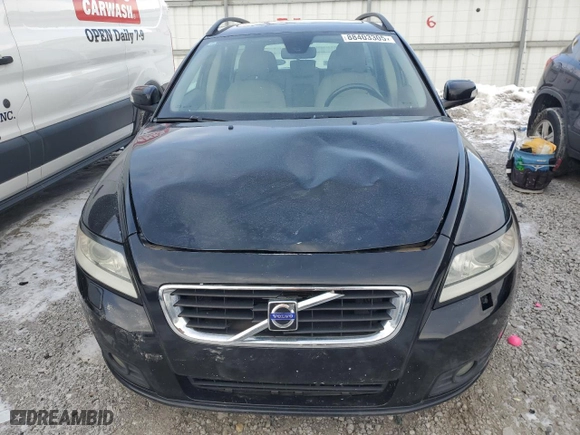 2008 Volvo V50 2.4L with VIN YV1MW382782421263, listed as a Copart auction lot 88403305 with 0 mi miles and Salvage Title. Bid and sale history available at carsss.com. Image 5.