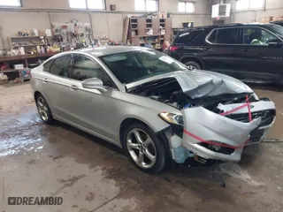 2013 Ford Fusion SE with VIN 3FA6P0HR7DR297028, listed as a IAAI auction lot 41934568 with 192,365 mi miles. Bid and sale history available at carsss.com. Image 1.
