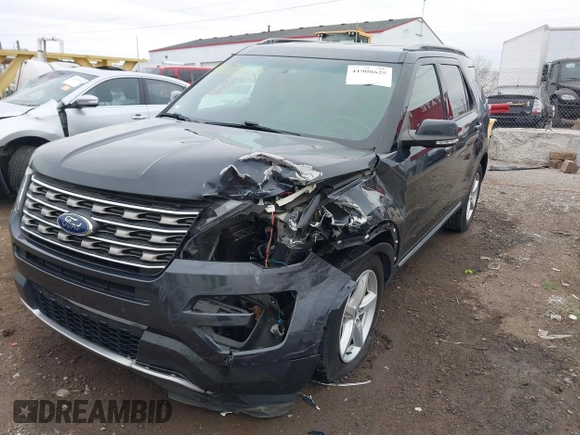 2017 Ford Explorer XLT with VIN 1FM5K7D81HGA68203, listed as a IAAI auction lot 41908625 with 98,996 mi miles and . Bid and sale history available at carsss.com. Image 6.