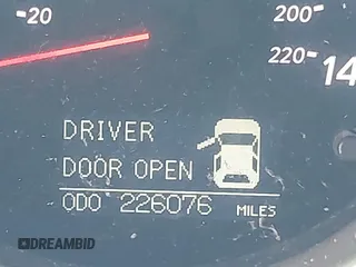 2007 Toyota Highlander z VIN JTEGW21A870018994, wystawiony jako IAAI lot #42141264 z przebiegiem 226 076 mil mil oraz . Historia ofert i sprzedaży dostępna na DreamBid. Obrazek 15.