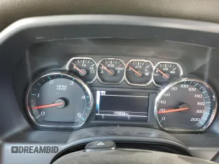 2017 GMC Sierra 2500HD SLT with VIN 1GT12TEY7HF231579, listed as a Copart auction lot 68605844 with 172,502 mi miles and Salvage Title. Bid and sale history available at carsss.com. Image 9.