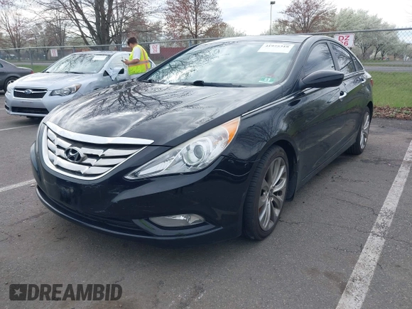 2012 Hyundai Sonata Limited with VIN 5NPEC4AB6CH415612, listed as a IAAI auction lot 41975318 with 108,672 mi miles and . Bid and sale history available at carsss.com. Image 2.