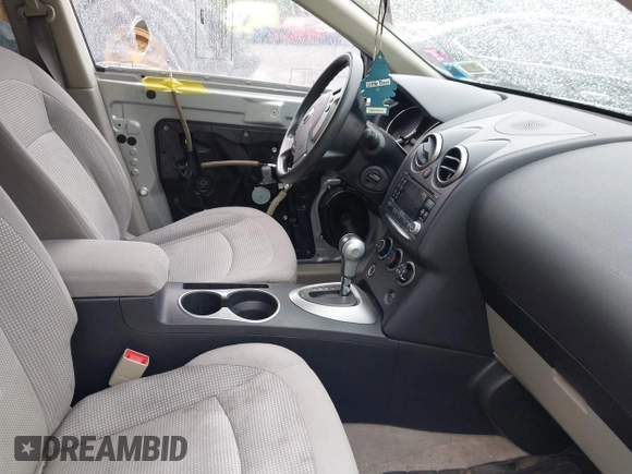2011 Nissan Rogue S z VIN JN8AS5MV9BW689283, wystawiony jako IAAI lot #42321097 z przebiegiem 143 889 mil mil oraz . Historia ofert i sprzedaży dostępna na DreamBid. Obrazek 5.