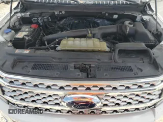 2021 Ford Expedition Max Platinum with VIN 1FMJK1MT3MEA72923, listed as a Copart auction lot 68874584 with 98,302 mi miles and Non repairable. Bid and sale history available at DreamBid. Image 12.
