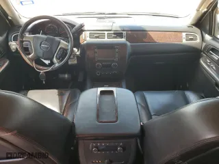 2009 GMC Yukon XL Denali with VIN 1GKFK062X9R296347, listed as a Copart auction lot 73412054 with 166,867 mi miles and Salvage Title. Bid and sale history available at carsss.com. Image 8.