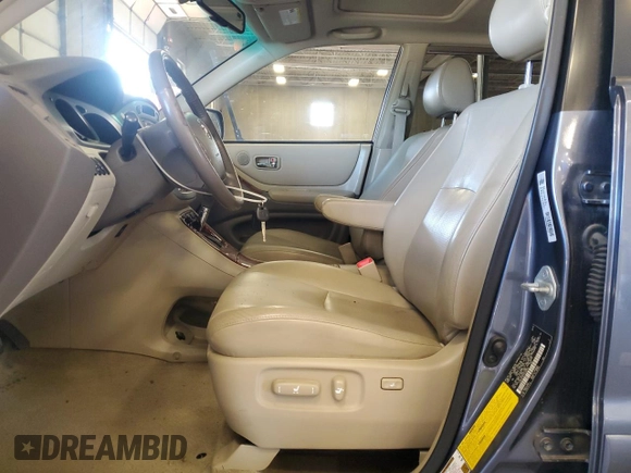 2007 Toyota Highlander w/3rd Row with VIN JTEDP21A970129098, listed as a Copart auction lot 55512315 with 187,344 mi miles and Salvage title. Bid and sale history available at DreamBid. Image 7.