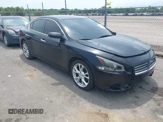 2012 Nissan Maxima SV z VIN 1N4AA5AP6CC803060, wystawiony jako IAAI lot #42335818 z przebiegiem 214 097 mil mil oraz . Historia ofert i sprzedaży dostępna na DreamBid. Obrazek 1.