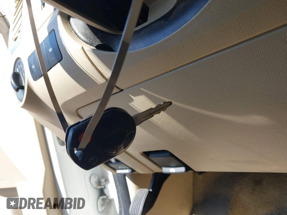 2011 Ford Escape Limited с VIN 1FMCU0E77BKB44834, выставлен на аукционе IAAI как лот 42662693 с пробегом 221 778 миль миль и . История ставок и продаж доступна на DreamBid. Изображение 11.