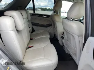 2015 Mercedes-Benz M 350 z VIN 4JGDA5HB6FA583979, wystawiony jako Copart lot #55675015 z przebiegiem 174 651 mil mil oraz Tytuł czysty. Historia ofert i sprzedaży dostępna na DreamBid. Obrazek 11.