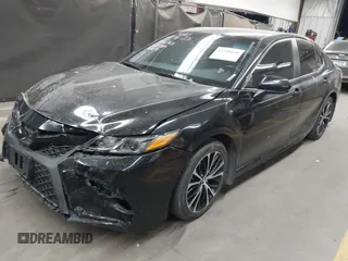 2020 Toyota Camry SE z VIN 4T1G11AK7LU302329, wystawiony jako IAAI lot #42148649 z przebiegiem 46 053 mil mil oraz . Historia ofert i sprzedaży dostępna na DreamBid. Obrazek 17.