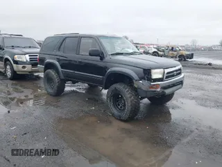 1997 Toyota 4Runner Limited with VIN JT3HN87R4V0078252, listed as a IAAI auction lot 41562186 with 249,952 mi miles. Bid and sale history available at carsss.com. Image 1.