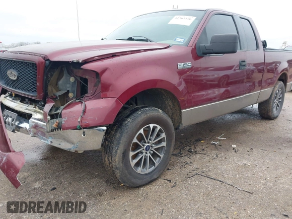 2004 Ford F-150 STX with VIN 1FTRX12WX4NC32379, listed as a IAAI auction lot 41561526 with 171,662 mi miles. Bid and sale history available at carsss.com. Image 2.