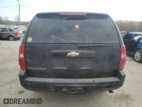 2007 Chevrolet Suburban LTZ with VIN 3GNFK16Y97G308434, listed as a Copart auction lot 77672724 with 295,937 mi miles and Salvage Title. Bid and sale history available at DreamBid. Image 6.