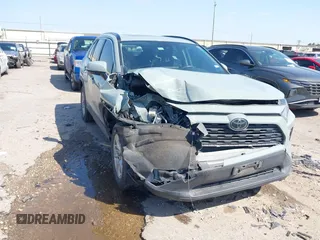 2019 Toyota RAV4 XLE with VIN JTMW1RFVXKD035994, listed as a IAAI auction lot 41868578 with 89,404 mi miles. Bid and sale history available at carsss.com. Image 1.