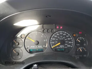 2001 Chevrolet Blazer LS z VIN 1GNCT18W71K130129, wystawiony jako Copart lot #85113764 z przebiegiem 65 992 mil mil oraz Czysty tytuł • Clean title. Historia ofert i sprzedaży dostępna na DreamBid. Obrazek 9.