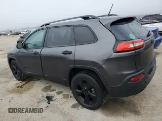 2017 Jeep Cherokee Altitude z VIN 1C4PJLABXHW578483, wystawiony jako Copart lot #84121914 z przebiegiem 118 259 mil mil oraz Szkoda całkowita • Salvage title. Historia ofert i sprzedaży dostępna na DreamBid. Obrazek 2.
