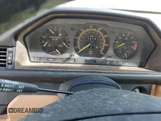 1989 Mercedes-Benz 300 с VIN WDBEA90D9KF120422, выставлен на аукционе Copart как лот 77745044 с пробегом 143 784 миль миль и На запчасти • Non repairable. История ставок и продаж доступна на DreamBid. Изображение 9.