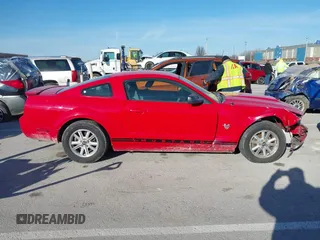 2009 Ford Mustang with VIN 1ZVHT80N595126484, listed as a IAAI auction lot 41226847 with 117,273 mi miles and . Bid and sale history available at carsss.com. Image 13.
