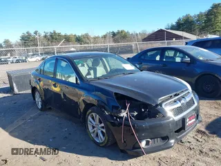 2014 Subaru Legacy 2.5i z VIN 4S3BMBA67E3027200, wystawiony jako IAAI lot #40987349 z przebiegiem 151 718 mil mil oraz . Historia ofert i sprzedaży dostępna na DreamBid. Obrazek 1.