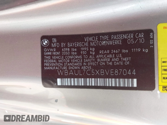 2011 BMW 1 Series 128i with VIN WBAUL7C5XBVE87044, listed as a IAAI auction lot 42095602 with 163,049 mi miles and . Bid and sale history available at carsss.com. Image 9.