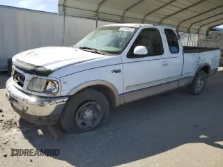 1997 Ford F-150 z VIN 1FTDX17W0VKC53263, wystawiony jako Copart lot #57114475 z przebiegiem 220 496 mil mil oraz Nie do naprawy • Non repairable. Historia ofert i sprzedaży dostępna na DreamBid. Obrazek 1.
