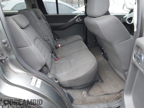 2006 Nissan Pathfinder SE z VIN 5N1AR18U26C676041, wystawiony jako IAAI lot #41872718 z przebiegiem 254 585 mil mil oraz . Historia ofert i sprzedaży dostępna na DreamBid. Obrazek 8.