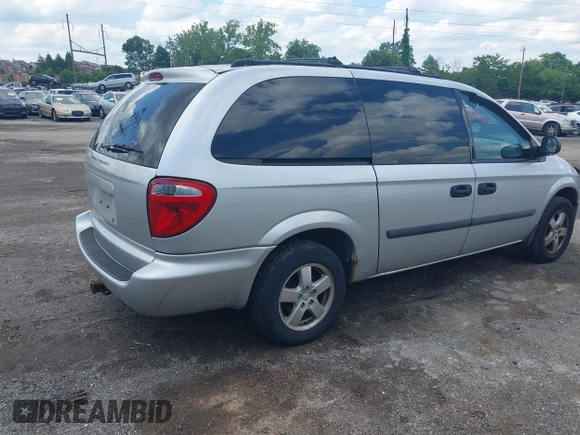 2005 Dodge Caravan SE z VIN 1D4GP24R55B386685, wystawiony jako IAAI lot #42391176 z przebiegiem 264 839 mil mil oraz . Historia ofert i sprzedaży dostępna na DreamBid. Obrazek 4.