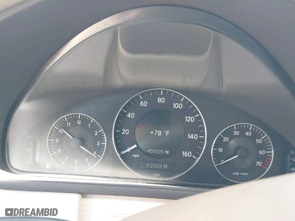2008 Mercedes-Benz CLK-Class 5.5L with VIN WDBTK72F48T099058, listed as a IAAI auction lot 42039321 with 83,328 mi miles. Bid and sale history available at carsss.com. Image 7.