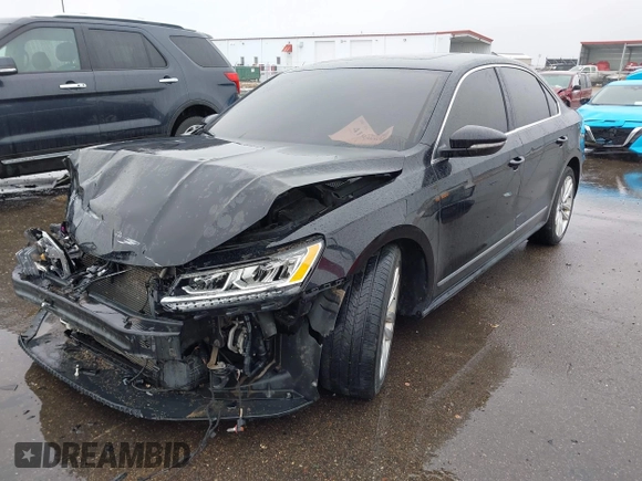 2017 Volkswagen Passat SE z VIN 1VWGT7A32HC017669, wystawiony jako IAAI lot #41938824 z przebiegiem 122 323 mil mil oraz . Historia ofert i sprzedaży dostępna na DreamBid. Obrazek 2.