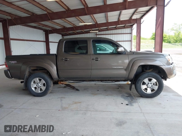 2013 Toyota Tacoma with VIN 3TMLU4EN4DM118438, listed as a IAAI auction lot 42285446 with 162,751 mi miles and . Bid and sale history available at DreamBid. Image 12.