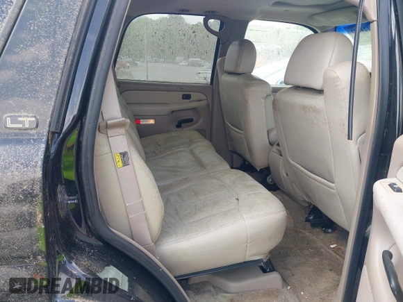 2002 Chevrolet Tahoe LT with VIN 1GNEC13Z02R272809, listed as a IAAI auction lot 42124897 with 191,768 mi miles. Bid and sale history available at carsss.com. Image 8.