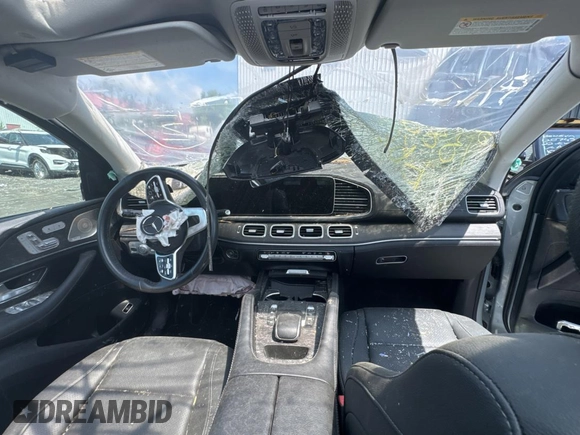 2022 Mercedes-Benz GLE 450 with VIN 4JGFB5KB0NA649052, listed as a Copart auction lot 64226345 with Not provided miles and Clean title. Bid and sale history available at DreamBid. Image 9.