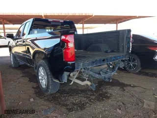 2019 Chevrolet Silverado 1500 LT with VIN 1GCRYDED6KZ235973, listed as a IAAI auction lot 41861962 with 84,227 mi miles. Bid and sale history available at carsss.com. Image 3.
