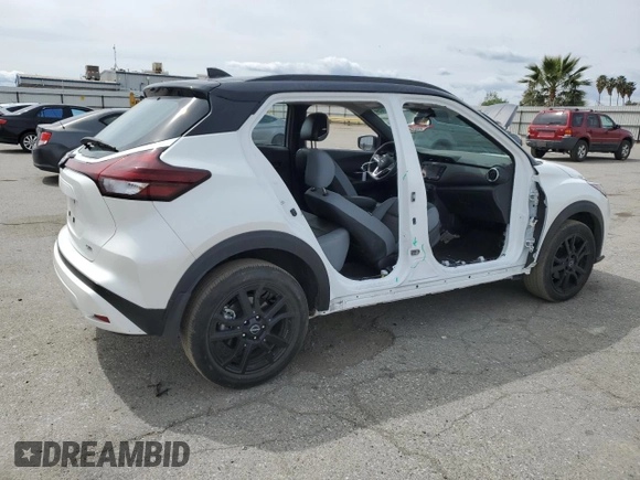 2023 Nissan Kicks SR with VIN 3N1CP5DV5PL519427, listed as a Copart auction lot 51235705 with 21,371 mi miles and Salvage Title. Bid and sale history available at carsss.com. Image 3.