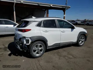 2023 Hyundai Kona SEL with VIN KM8K32AB2PU976324, listed as a Copart auction lot 48192755 with 27,042 mi miles and Salvage Title. Bid and sale history available at carsss.com. Image 3.