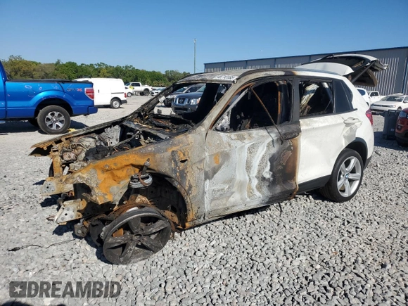 2017 BMW X3 sDrive28i with VIN 5UXWZ7C52H0V85514, listed as a Copart auction lot 48710185 with 0 mi miles and Non Repairable. Bid and sale history available at carsss.com. Image 1.