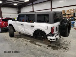 2022 Ford Bronco с VIN 1FMEE5DP9NLB28993, выставлен на аукционе Copart как лот 38781234 с пробегом 4 596 миль миль и Списание • Salvage title. История ставок и продаж доступна на DreamBid. Изображение 2.