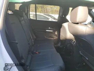 2025 Mercedes-Benz GLB 250 z VIN W1N4M4HB0SW382302, wystawiony jako Copart lot #89218035 z przebiegiem Nie podano mil oraz Szkoda całkowita • Salvage title. Historia ofert i sprzedaży dostępna na DreamBid. Obrazek 11.