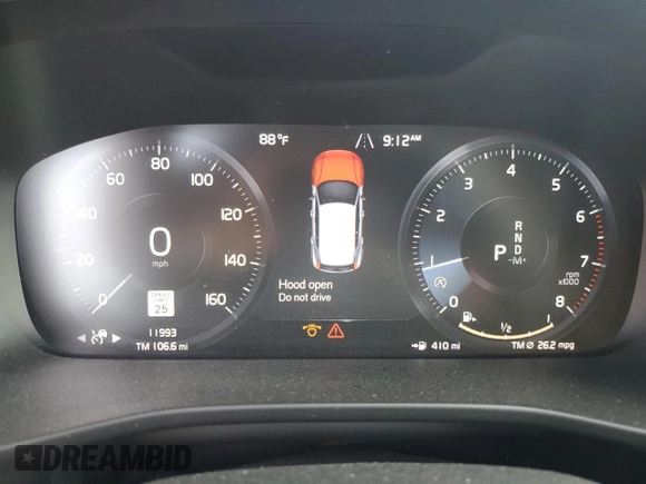 2021 Volvo XC40 R-Design with VIN YV4162UM9M2401811, listed as a Copart auction lot 59177733 with 11,993 mi miles and . Bid and sale history available at carsss.com. Image 9.