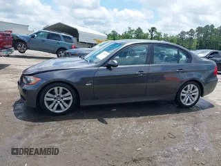 2006 BMW 3 Series 325i with VIN WBAVB17576NK31560, listed as a IAAI auction lot 42384770 with 186,091 mi miles and . Bid and sale history available at DreamBid. Image 14.