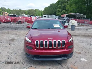 2016 Jeep Cherokee Latitude with VIN 1C4PJLCB8GW320099, listed as a IAAI auction lot 42236076 with 186,000 mi miles and . Bid and sale history available at DreamBid. Image 12.