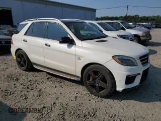 2014 Mercedes-Benz M 63 AMG z VIN 4JGDA7EB6EA344690, wystawiony jako Copart lot #59296955 z przebiegiem 98 090 mil mil oraz Czysty tytuł • Clean title. Historia ofert i sprzedaży dostępna na DreamBid. Obrazek 4.