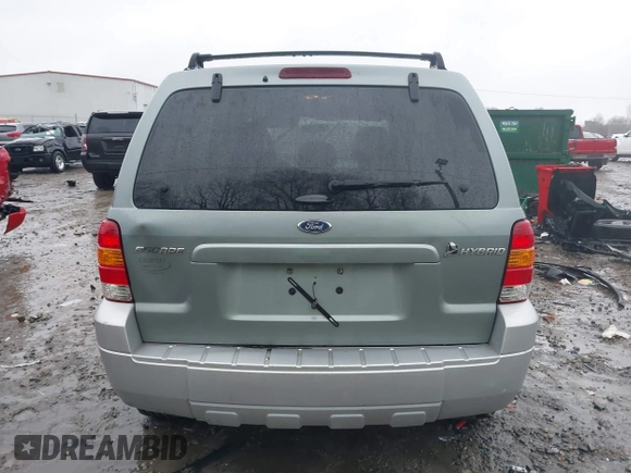 2005 Ford Escape Hybrid with VIN 1FMCU95H55KE10725, listed as a IAAI auction lot 41331983 with 1 mi miles. Bid and sale history available at carsss.com. Image 15.