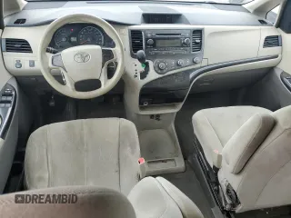 2014 Toyota Sienna L с VIN 5TDZK3DC8ES408192, выставлен на аукционе Copart как лот 60872055 с пробегом 149 177 миль миль и Чистый • Clean title. История ставок и продаж доступна на DreamBid. Изображение 8.