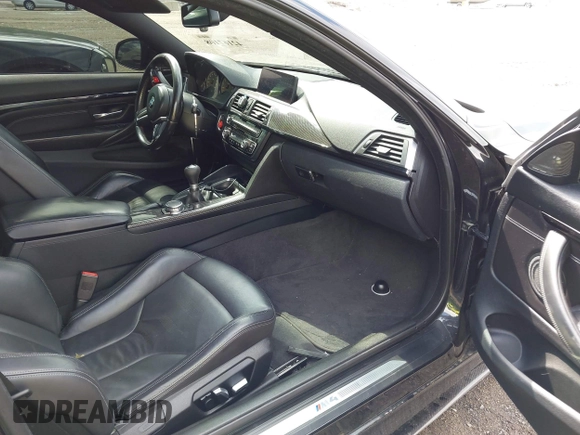 2016 BMW M4 z VIN WBS3R9C50GK337094, wystawiony jako IAAI lot #42167108 z przebiegiem 70 085 mil mil oraz . Historia ofert i sprzedaży dostępna na DreamBid. Obrazek 5.