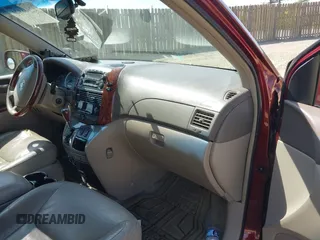 2004 Toyota Sienna XLE z VIN 5TDZA22C04S005175, wystawiony jako IAAI lot #42066920 z przebiegiem 240 854 mil mil oraz . Historia ofert i sprzedaży dostępna na DreamBid. Obrazek 5.