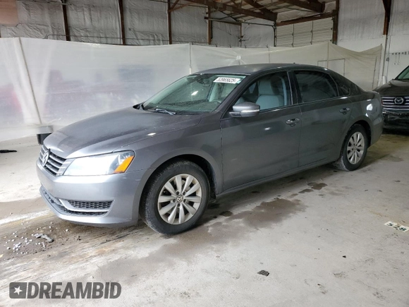 2014 Volkswagen Passat S z VIN 1VWAT7A36EC106565, wystawiony jako Copart lot #53965625 z przebiegiem 130 936 mil mil oraz Szkoda całkowita • Salvage title. Historia ofert i sprzedaży dostępna na DreamBid. Obrazek 1.