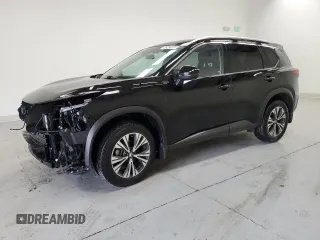2021 Nissan Rogue SV z VIN JN8AT3BB7MW215104, wystawiony jako Copart lot #59343565 z przebiegiem 96 007 mil mil oraz Czysty tytuł • Clean title. Historia ofert i sprzedaży dostępna na DreamBid. Obrazek 1.